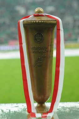 Wroclaw, Polonya - Mayıs 02: maç puchar polski arasındaki wks slask wroclaw ve legia warszaw, fotoğraf kupa üzerinde 02 Mayıs 2013 yılında wroclaw, Polonya.