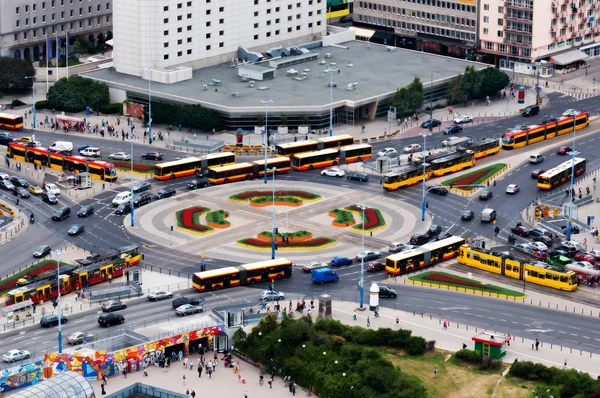 Rush hour traffic on the Dmowskiego roundabout in Warsaw — Stock Photo, Image