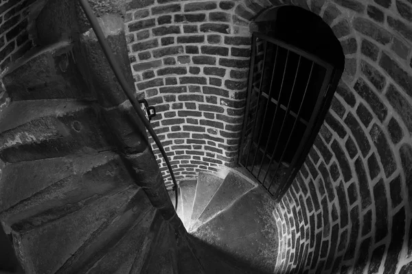 Lépcső ősi torony — Stock Fotó