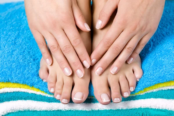 Mujer French manicure — Foto de Stock