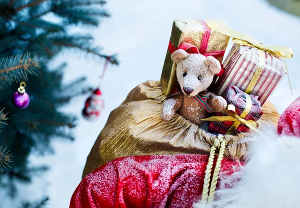 Neujahrsspielzeug als Geschenk — Stockfoto