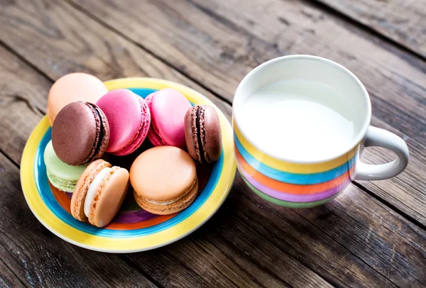 Macaron colorati tradizionali francesi — Foto Stock