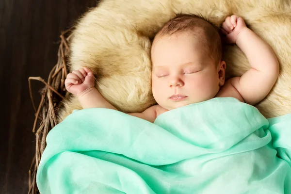 Dolce sonno bambino carino — Foto Stock