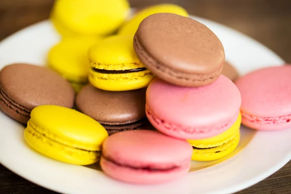 Traditional french colorful macarons — Stock Photo, Image