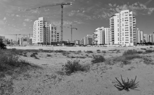 Строительство Города Среди Пустынных Дюн Строительство Двора Жилищного Строительства Домов — стоковое фото