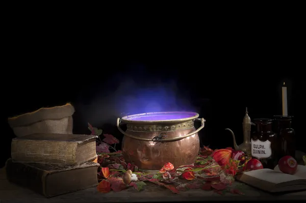 Halloween cauldron — Stock Photo, Image