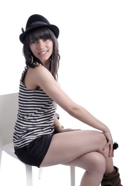 güzel Asyalı kadın şapkası