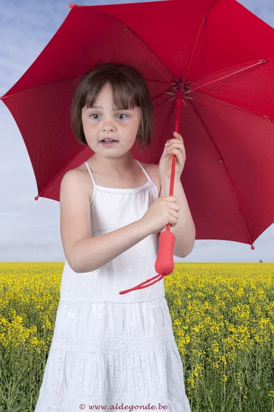 Dívka s deštníkem — Stock fotografie