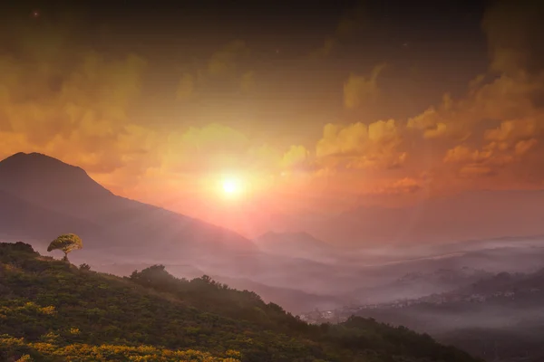 küçük kasaba puslu sabah 