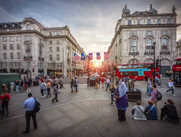 Лондон Великобритании Цирке Piccadilly — стоковое фото
