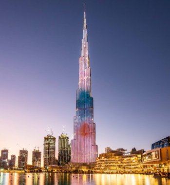 Dubai 'de Dubai Alışveriş Merkezi' nin manzarası.