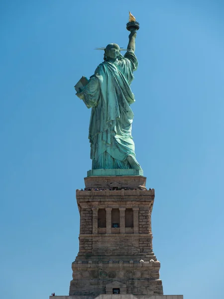 美国纽约市著名的自由女神像 — 图库照片