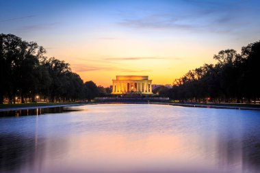 Washington DC, ABD 'deki Lincoln Anıtı manzarası.