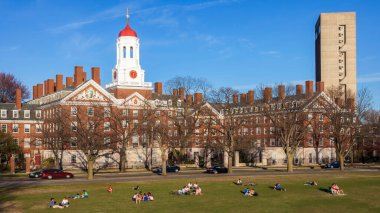 Cambridge, Massachusetts, ABD 'deki Harvard Üniversitesi' nin tarihi mimarisi.