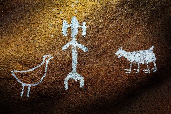 Mağara Duvarında Tarih Öncesi Çizimler — Stok fotoğraf