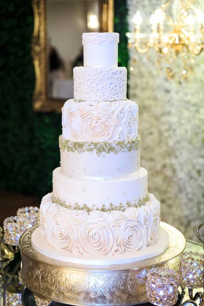 Delicioso Bien Decorado Pastel Bodas Una Recepción Boda — Foto de Stock