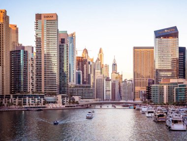 Dubai 'nin Birleşik Arap Emirlikleri' ndeki şaşırtıcı ve nefes kesici mimarisi.