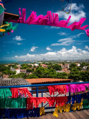 Brezilya 'nın Pernambuco eyaletindeki Olinda' nın tarihi mimarisinin görüntüsü.