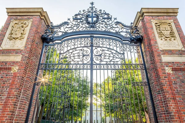 Die Architektur Der Berühmten Harvard University Cambridge Massachusetts Usa Mit — Stockfoto