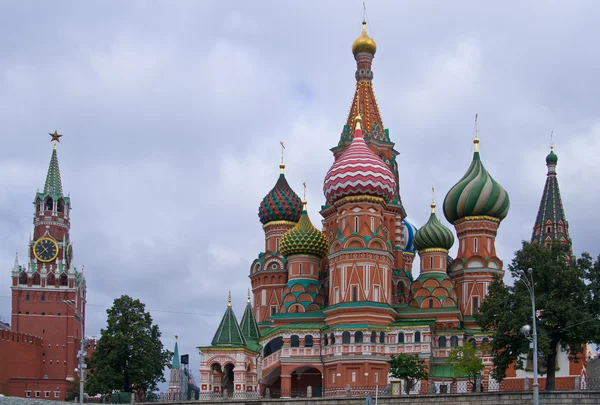 St. Basil cathedral on Red Square — Stock Photo, Image