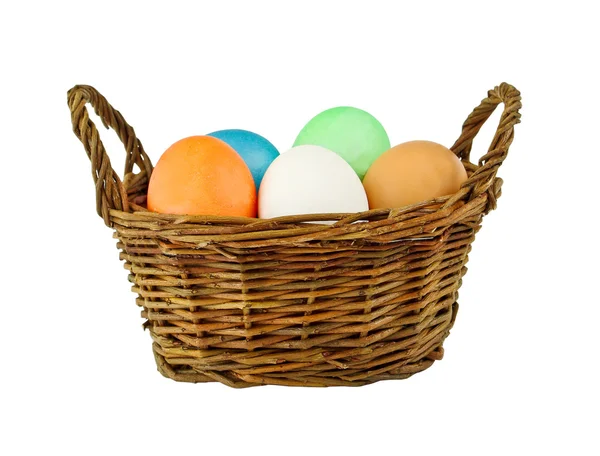 Пасхальні яйця в плетених — стокове фото