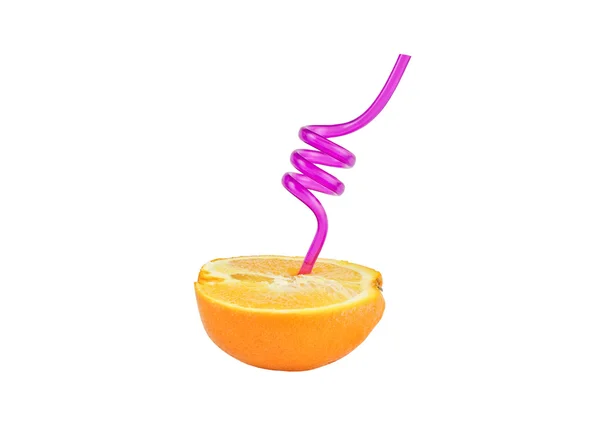 짚으로 오렌지 — 스톡 사진