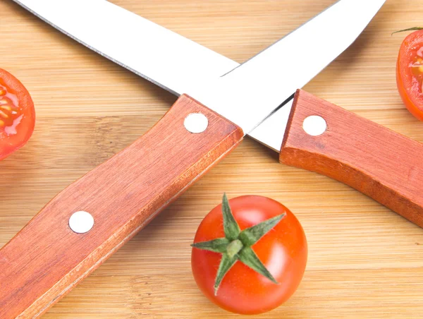 Noże kuchenne skrzyżowane — Zdjęcie stockowe