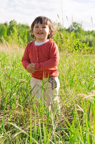 Glückliches kleines Mädchen — Stockfoto