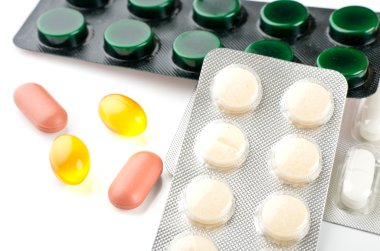 hapları üzerinde beyaz