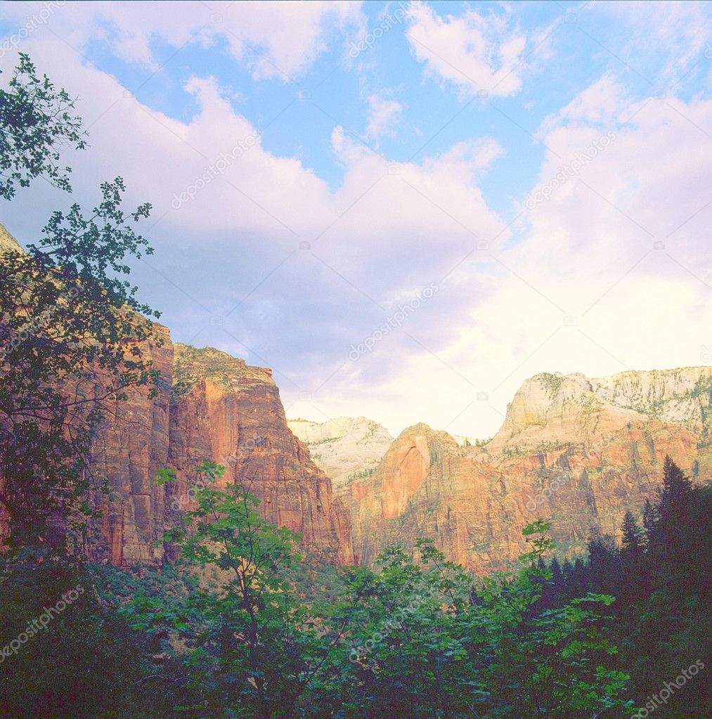 Temple Of Sinwava Trail ~ Zion National Park