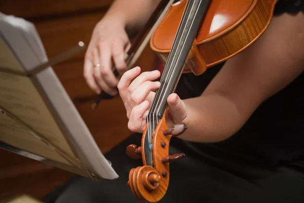 Instrumento musical para violino. Violinista . — Fotografia de Stock