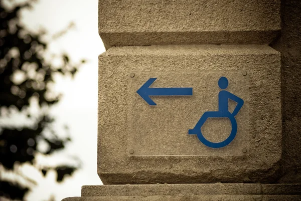 Meld u voor lichamelijk gehandicapten — Stockfoto