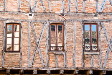 Castelnau de Montmiral
