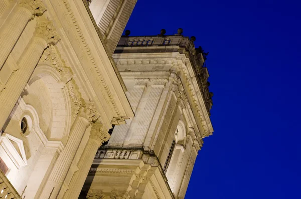 Église la nuit — Photo