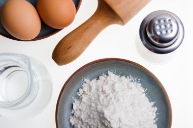 hamur işleri için malzemeler