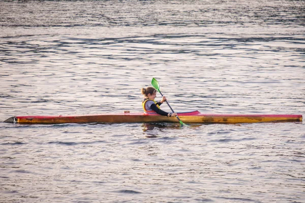 Pontevedra Espanha Fevereiro 2021 Adolescentes Pertencentes Clube Canoagem Praticam Esportes — Fotografia de Stock