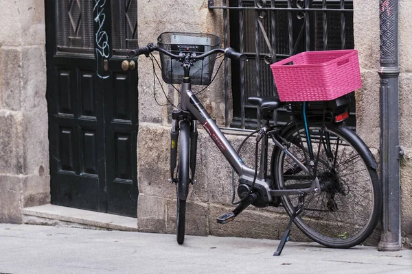 Pontevedra Spain July 2021 Black Bicycle Red Container Parked Facade — Stock Photo, Image