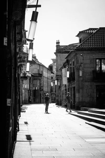 Pontevedra Spanien Juli 2021 Menschen Gehen Durch Eine Der Straßen — Stockfoto