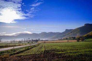 Katalonya 'nın Girona ilindeki kırsal tarım alanı (Spa