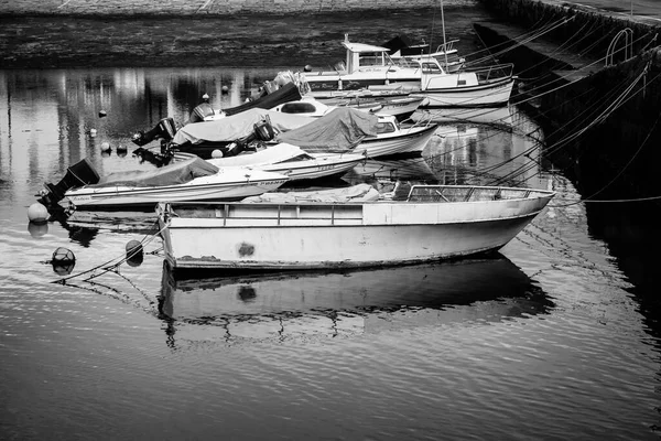 Pontevedra Spain September 2021 Several Pleasure Fishing Boats Anchored Small — Photo