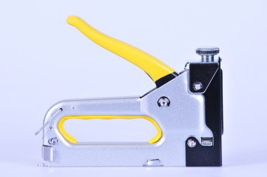 Çelik Tel zımba ve bıçak izole