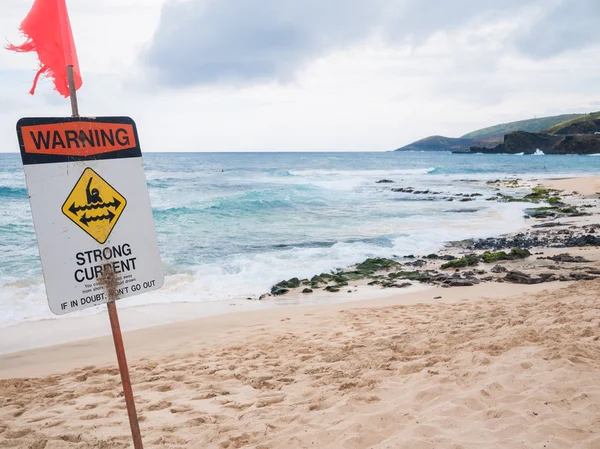 No hay señal de natación en la playa — Foto de Stock
