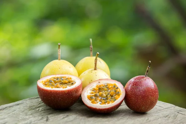 Passion fruits — Stock Photo, Image