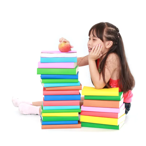 Estudiante poco asiático chica leyendo el libro — Foto de Stock