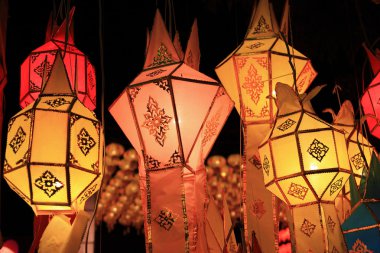 Fener Festivali veya Yee Peng Festivali veya Çin Yeni Yılı