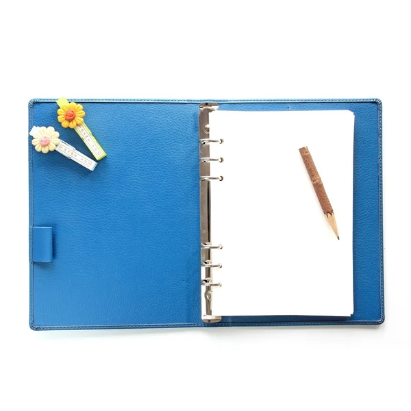 Caderno e Lápis Isolados em Fundo Branco — Fotografia de Stock