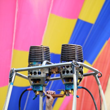 sıcak hava balonu jeneratörü üzerinde el