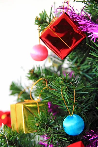 Geschmückter Weihnachtsbaum — Stockfoto