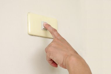 devre dışı bırakılmasına veya duvara monte ışık geçiş açmak parmak