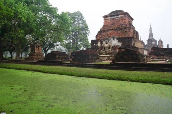 Boeddha stoepa in sukhothai unesco — Stockfoto